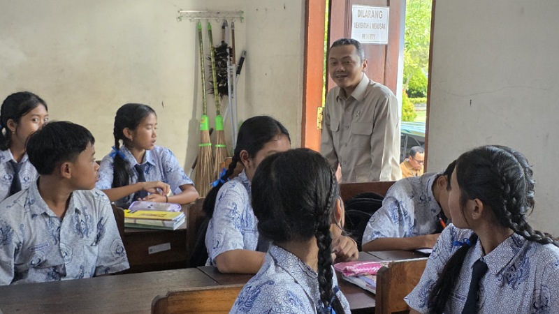 TKA Bukan Penentu Kelulusan, Kang Wamen Minta Siswa Tidak Stres!