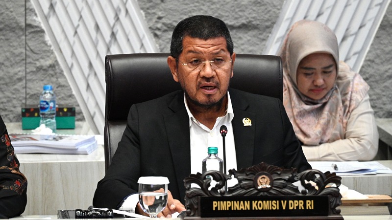 Wakil Ketua Komisi V DPR RI Roberth Rouw - Humas DPR -