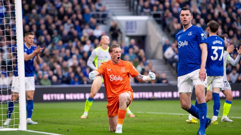 Man City Ditahan Everton 3-3, Arsenal Juara Depan Mata!