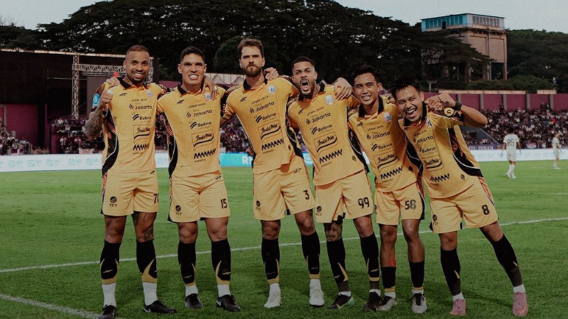 Persija Bungkam Persik di Kediri 3-1, Peringkat 3 Tidak Tergoyahkan!