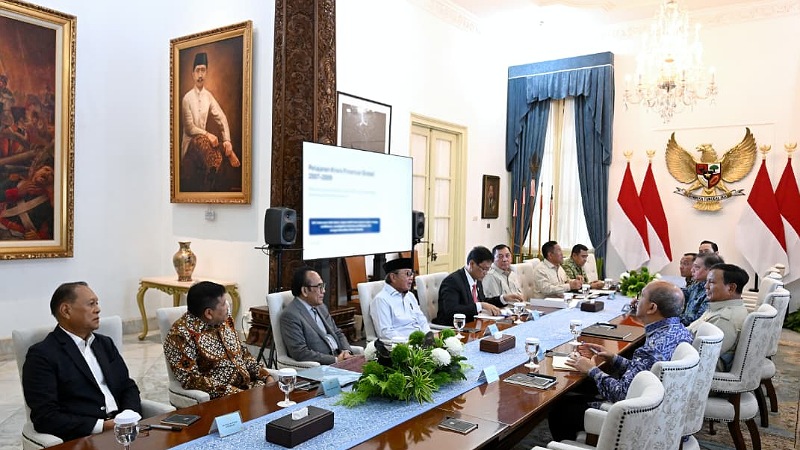 Prabowo Kumpulkan Tokoh Ekonomi Senior di Istana, Waspadai Ancaman Krisis Global!