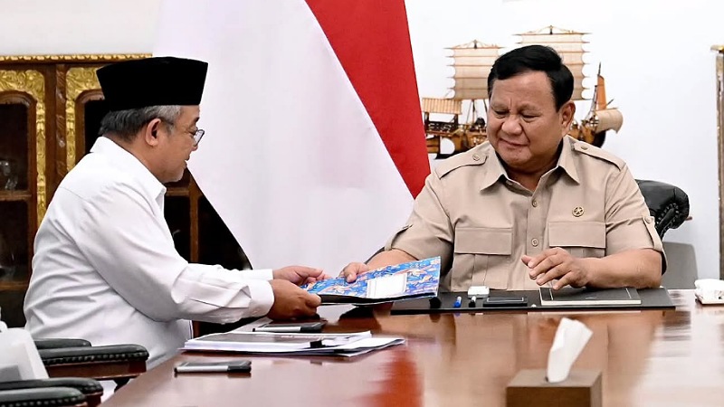 Presiden Prabowo Subianto saat meneriman Mendikdasmen Abdul Mu'ti di Istana Negara, Kamis (11/6/2026) - Foto: Dok. Setkab RI -
