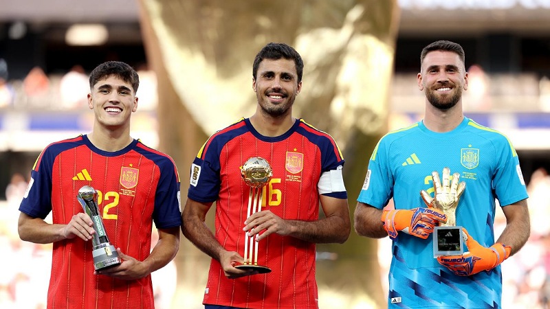 Spanyol Sapu Bersih! Rodri, Cubarsi, dan Unai Simón Borong Penghargaan Piala Dunia 2026