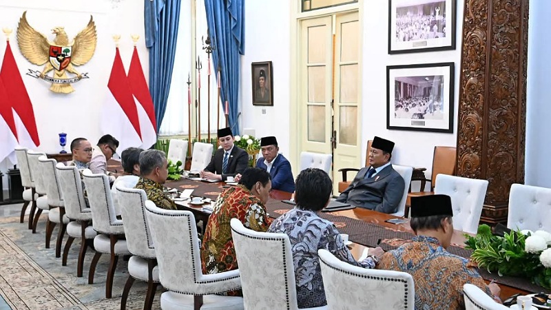 Presiden Prabowo Subianto saat menerima Pimpinan MPR RI di Istana Kepresidenan Jakarta, Senin (3/8/2026). - Foto: Dok Setkab RI -