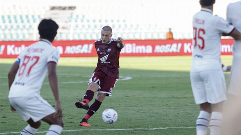 Dramatis! Luka Cumic Selamatkan PSM dari Kekalahan, Juku Eja Tahan Arema 3-3