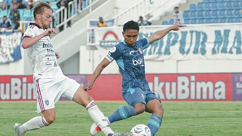 Bali United Bungkam Arema FC 3-1, Dua Kartu Merah Warnai Laga Panas di Kanjuruhan