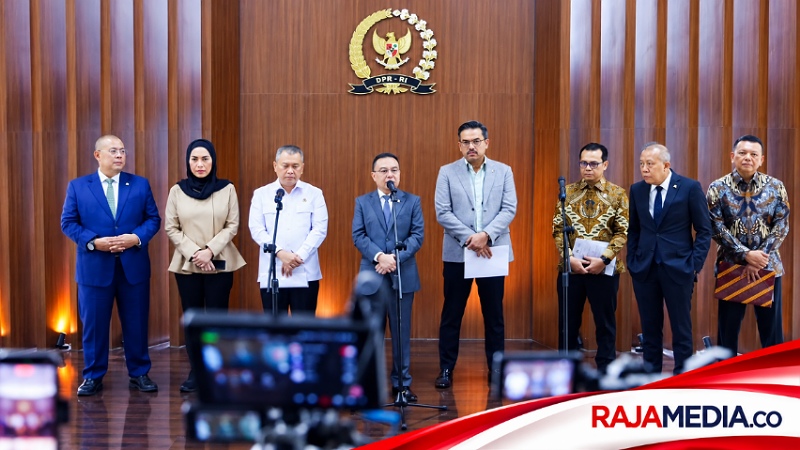 Wakil Ketua DPR RI Sufmi Dasco Ahmad saat memberikan keterangan terkait Perpres Ojol - Humas KUMKM/RMN -