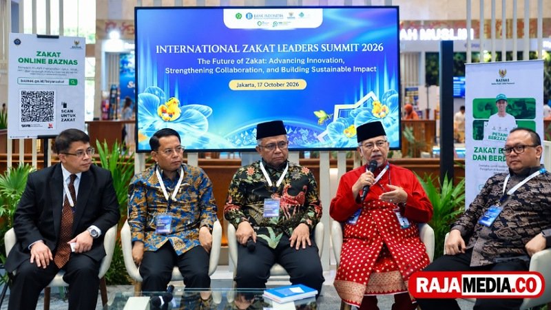 Para narsum di acara International Zakat Leader Summit bertema “The Future of Zakat: Advancing Innovation, Strengthening Collaboration, and Building Sustainable Impact” di Jakarta, Sabtu (17/10/2026). - BAZNAS/RMN -