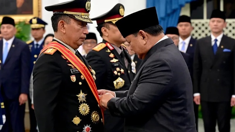 Listyo Sigit Prabowo dan Dedi Prasetyo Dianugrahi Bintang Mahaputra