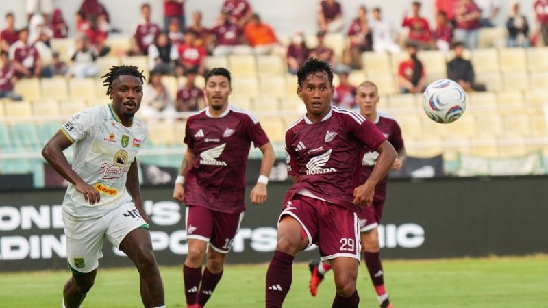PSM Makassar Tekuk Persebaya 1-0, Drama Penalti dan Aksi Heroik Kiper Ardiansyah Jadi Penentu!