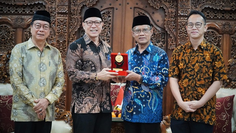 Silaturahmi Pengurus Pusat Persatuan Islam Tionghoa Indonesia (PITI) ke Gedung Pusat Dakwah Muhammadiyah, Menteng Raya/Repro