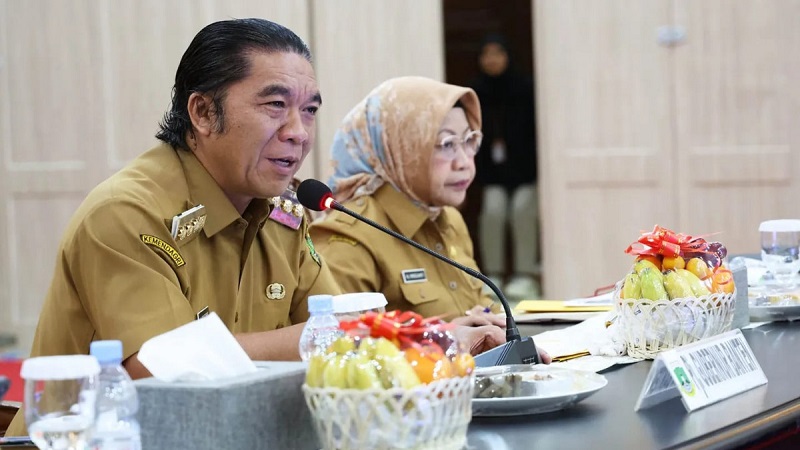 Pj Gubernur Banten Al Muktabar mengajak generasi muda untuk menggiatkan sektor pertanian. (Foto: Dok Biro ADPIM dan Protokol)