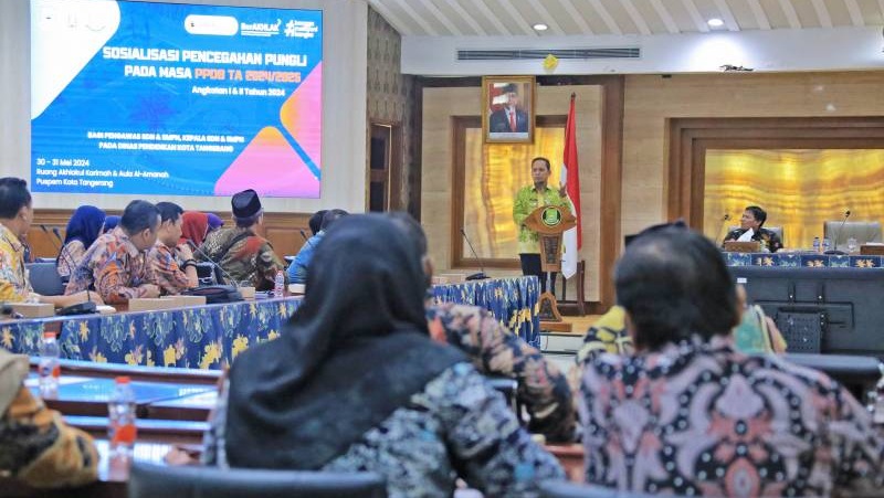 Pj Walikota Tangerang Nurdin membuka acara Sosialisasi Sapu Bersih Pungutan Liar (Saber Pungli) . (Foto: Dok Pemkot)