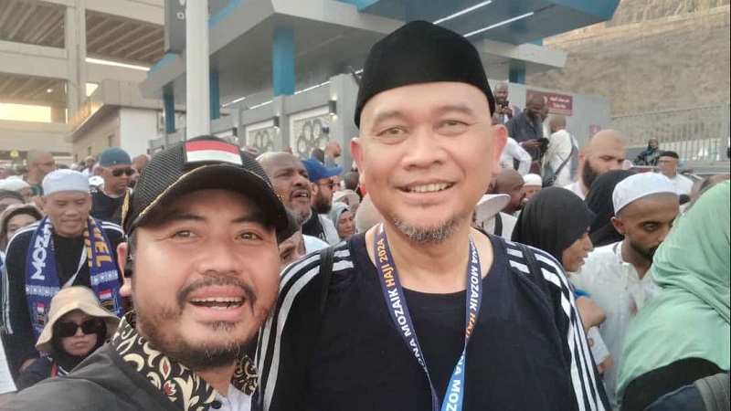 Komedian Cak Lontong memuji keseriusan petugas haji Indonesia. (Foto: Dok Kemanag)