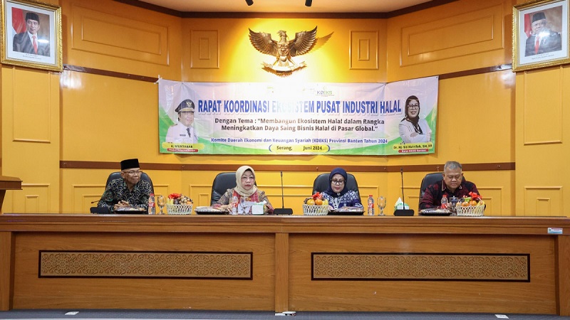 Rakor Ekosistem Pusat Industri Halal. (Foto:Dokumentas Adpim dan Protokol)