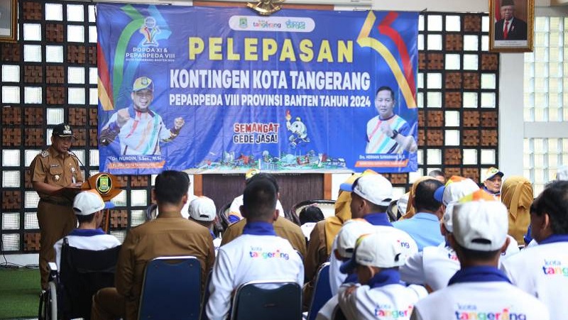 Pj Walikota Tangerang Nurdin melepas Kontingen Peparpeda. (Foto: Dok Pemkot)