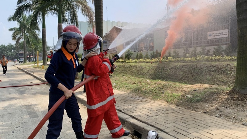 Srikandi BPBD Kabupaten Serang aktif tangani kebencanaan. (Foto: Ist/RMB)