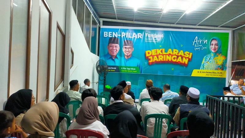 Himpunan Santri Nusantara Tangerang Selatan (HISNU) mendeklarasikan dukungan kepada Airiin Rachmi Diany di Pilgub Banten. [Foto: AMR/RMB]