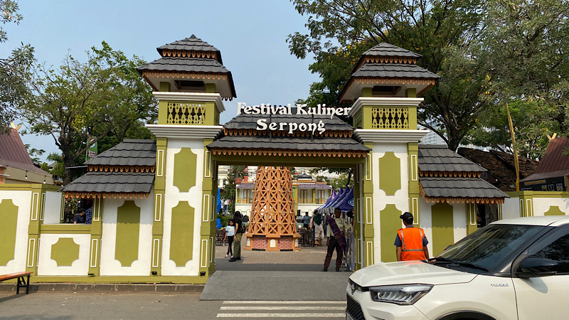 Festival Kuliner Serpong di Area Parkir Timur Summarecon Mall Serpong. Foto: Lani/RMB