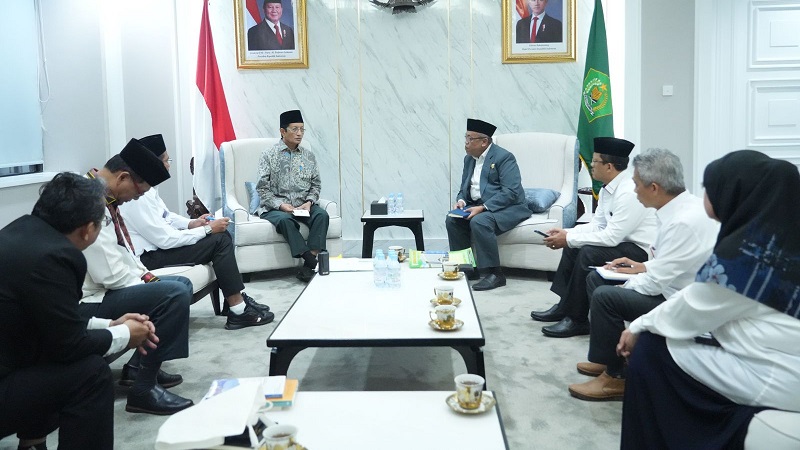 Menag  Nasaruddin Umar dan Rektor UIN Banten Bahas Upaya Peningkatan Akreditasi. [Foto: Dok Kemenag/RMB]