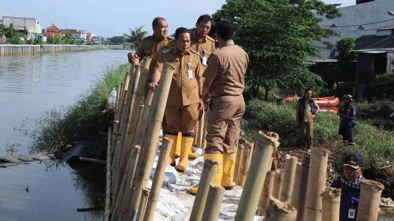 Kota Tangerng Rawan Banjir! Nurdin Intruksikan Pembangunan Turap Permanen