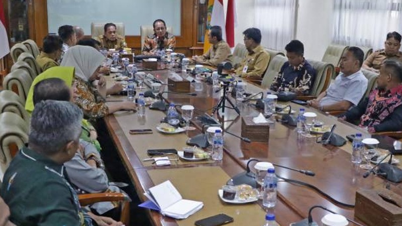 Kunker Pemkot Kendari ke Pemkot Tangerang terkait layanan PBG. [Foto: Dok Pemkot/RMB]