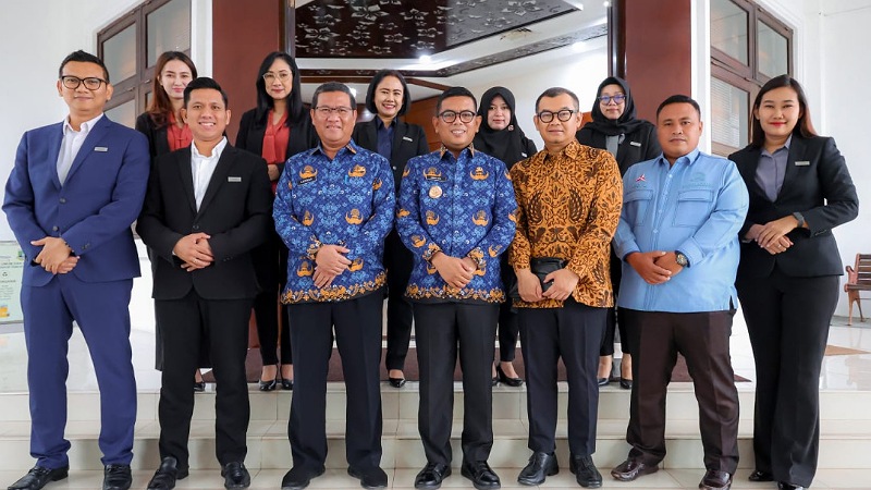 Gubernur Banten Andra Soni saat meneria Audensi  Aston Hotel. -- Dok Adpimpro Setda Banten --