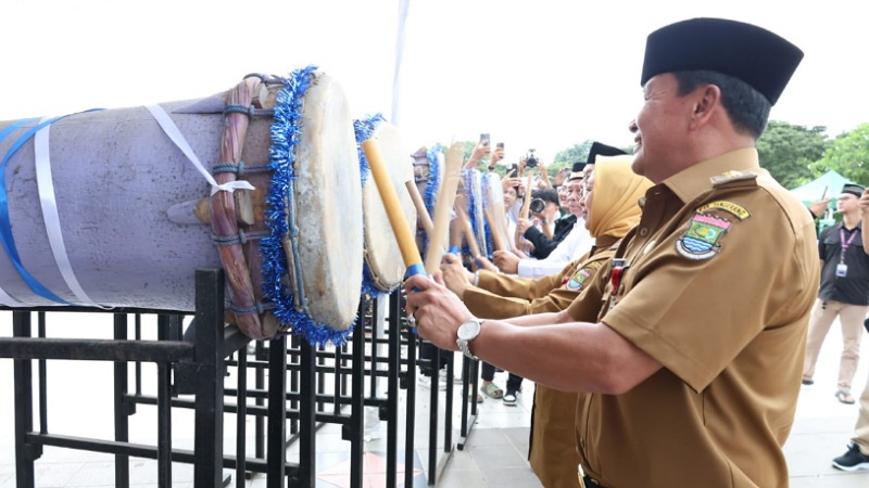 Bupati Tangerang Maesyal Rasyid dan Wakil Bupati Intan Nurul Hikmah resmi membuka Gema Ramadan 1446 H. - Dok Diskominfo Kab Tangerang --