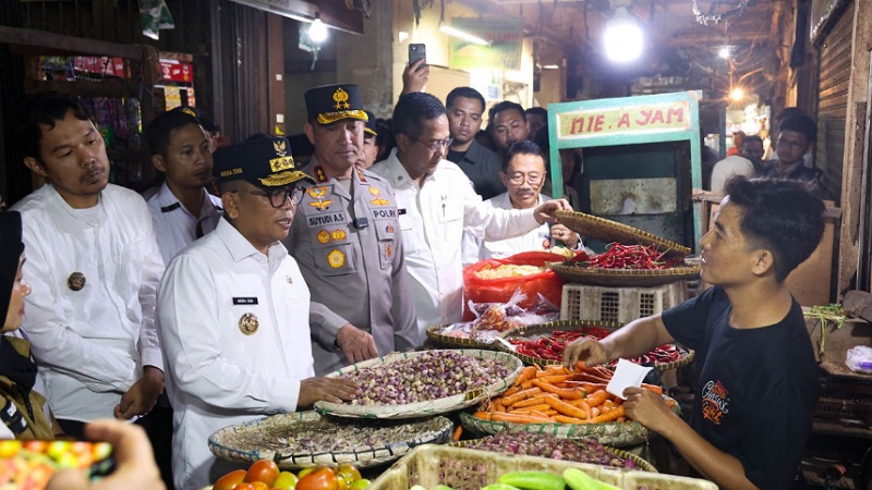 Gubernur Banten Blusukan ke Pasar Rau! Pastikan Harga Bahan Pokok Aman