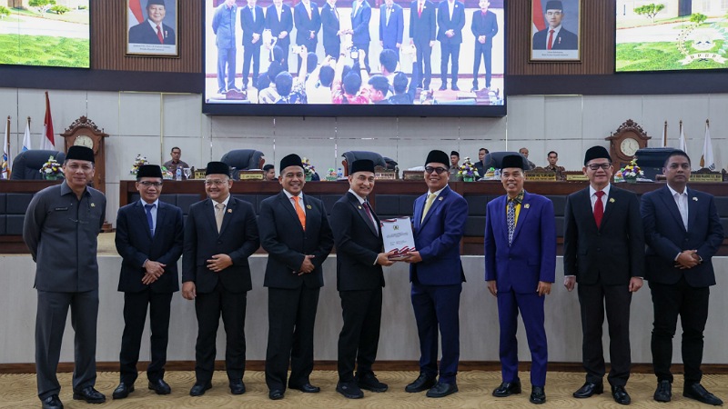 LKPj 2024: Pemprov Banten Siap Gaspol Tindaklanjuti Catatan DPRD Paripurna DPRD Provinsi Banten terkait pengesahan LKPj Tahun Anggaran 2024. - Biro Adpimpro Banten -