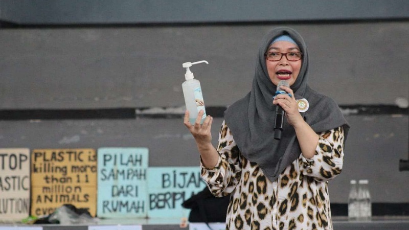 Pendiri Bank Sampah Jaya Danakirti, Helda Fachri. - Foto: Dok. Pribadi/Helda Fachri -