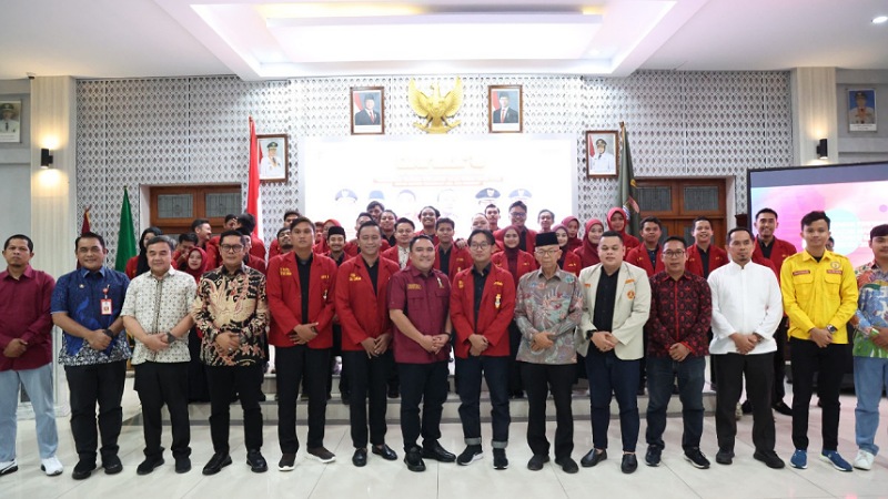 IMM Banten Resmi Dilantik, Pemprov Ajak Mahasiswa Jadi Motor Pembangunan! Pengukuhan dan Rapat Kerja DPD IMM Banten Periode 2025–2027, Sabtu (28/6/2025) di Pendopo Kabupaten Tangerang. - Biro Adpimpro Banten -