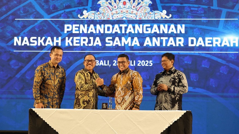 Banten Kirim Transmigran ke Sulbar, Andra Soni Teken MoU Translokal & Transpatriot
