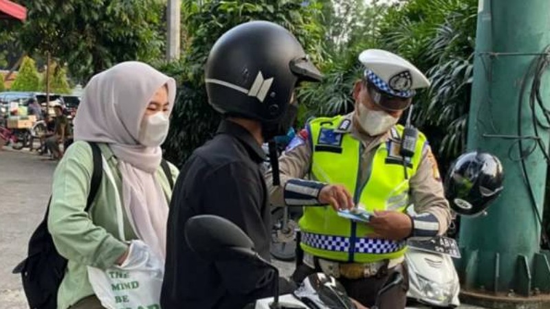 Operasi Patuh Jaya 2025 Digelar! 155 Personel Diterjunkan Tertibkan Lalu Lintas di Tangerang Ilustrasi Operasi Patuh Jaya - Foto: Dok Antara -