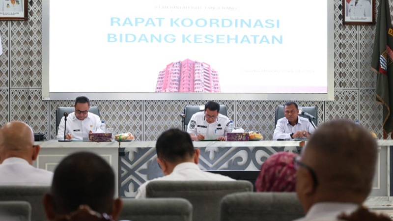 Bupati Tangerang Tegas Soal Stunting & Layanan Kesehatan Gratis Bupati Tangerang, Moch. Maesyal Rasyid, memimpin Rapat Koordinasi Bidang Kesehatan di Aula Pendopo Bupati, Rabu (27/8/2025). - Prokopim Tangerang -