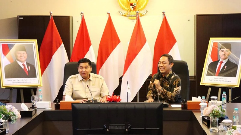 Menteri Perumahan dan Kawasan Permukiman (PKP), Maruarar Sirait dengan Kepala LKPP Hendrar Prihadi - Dok. Kementerian PKP -