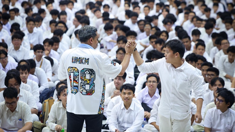 Menteri UMKM Ajak Mahasiswa UI Jadi Pendobrak Ekonomi Lewat Wirausaha!