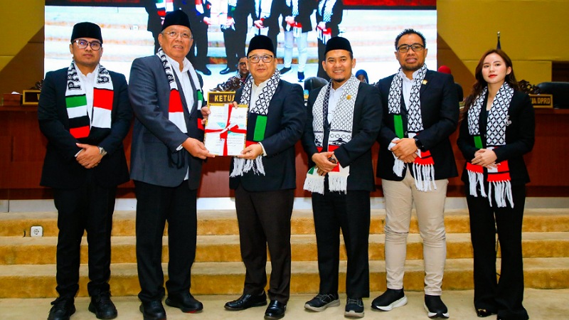 Pemkot Tangsel dan DPRD menyetujui APBD 2026 Rp4,2 Triliun. - Dok Pemkot Tangsel -