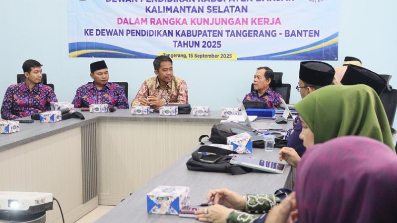 Dewan Pendidikan Banjar Studi Tiru ke Kabupaten Tangerang