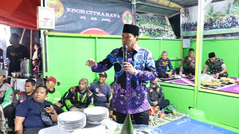 Bupati Tangerang Moch Maesyal Rasyid meresmikan markas komunitas ojek online (Ojol) KBGB Citra Raya - Prokopim Tangerang -