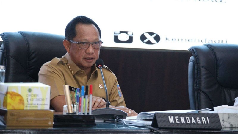 Mendagri Perintahkan Pejabat Eselon I Pantau Siskamling di Daerah