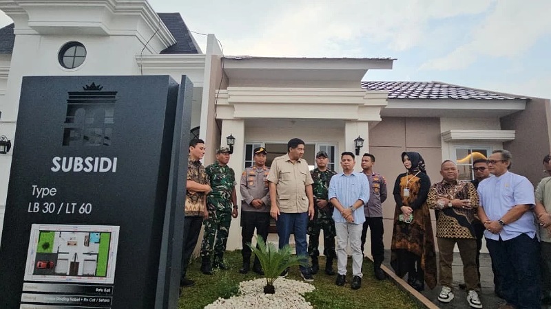Rumah Subsidi Berkualitas, Menteri Ara Ajak Anak Muda Terlibat Jadi Pengembang Menteri PKP Maruarar Sirait saat meninjau Perumahan Pondok Banten Indah, Kota Serang, Selasa (8/9/2025). - Kemen PKP -