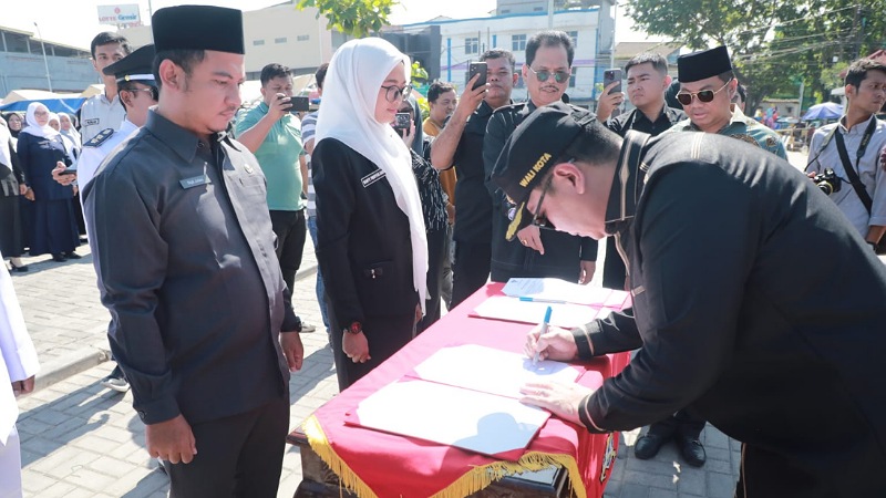 269 Pejabat Kota Serang Dilantik di Pasar, Wali Kota: Yang Tidak Kerja Baik Dievaluasi!