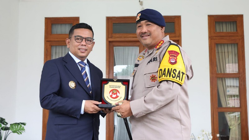 Andra Soni dan Dansat Brimob Banten Ngeteh Bareng, Perkuat Sinergi Jaga Keamanan Daerah!