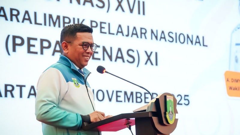 Gubernur Banten Andra Soni secara resmi melepas kontingen Provinsi Banten yang akan berlaga di ajang Popnas) XVII dan Peparpenas XI Tahun 2025 yang digelar di Jakarta. - Biro Adpimpro Banten -