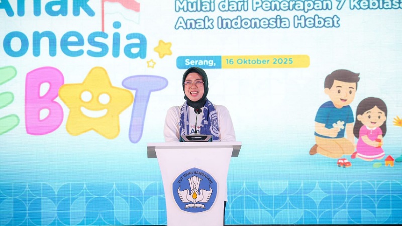 Bunda PAUD Banten Komit Bangun Gedung Negara Jadi Ruang Publik Ramah Anak Ketua Bunda Pendidikan Anak Usia Dini (PAUD) Provinsi Banten Tinawati Andra Soni - Biro Adpimpro Banten -