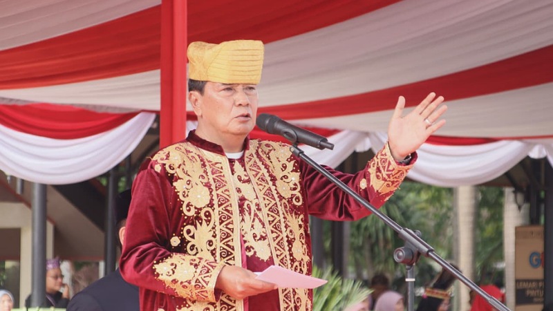 Bupati Tangerang Maesyal Rasyid saat peringatan HUT ke-393 Kabupaten Tangerang, yang digelar di Lapangan Raden Aria Yudhanegara, Tigaraksa, Senin (13/10/2025). - Prokopim Tangerang -