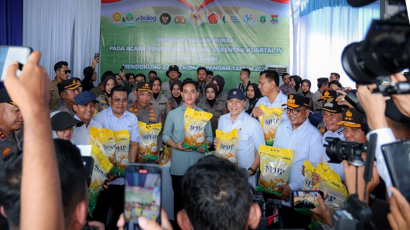 Gibran dan Andra Soni Tanam Jagung Serentak, Banten Surplus Pangan 2025