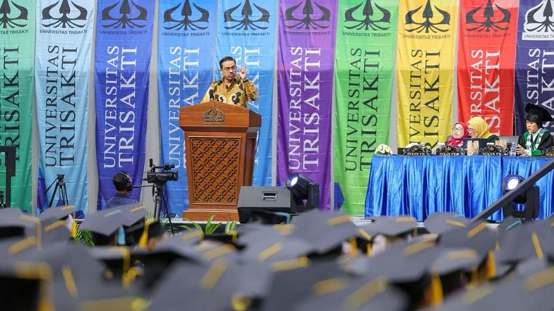 Menteri UMKM  Ajak Wisudawan Trisakti Jadi Pencipta Lapangan Kerja