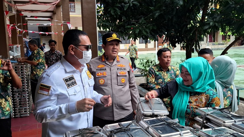 Wali Kota Serang Budi Rustandi bersama jajaran Forum Koordinasi Pimpinan Daerah (Forkopimda), Budi melakukan inspeksi mendadak ke SDN 02 Kota Serang, Kamis (2/10/2025). - Dok Pemkot Serang -